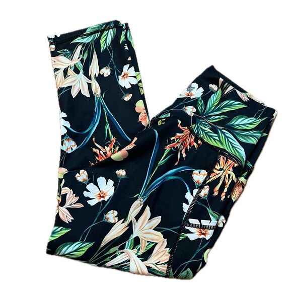 Ododos Floral Tropical Print Capri Leggings Size Medium - Picture 3 of 7